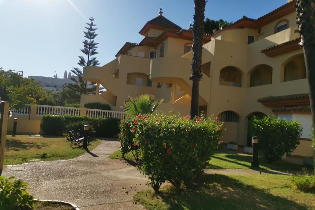 Laguna Golf, Hoyo 17, Islantilla Buitenkant foto